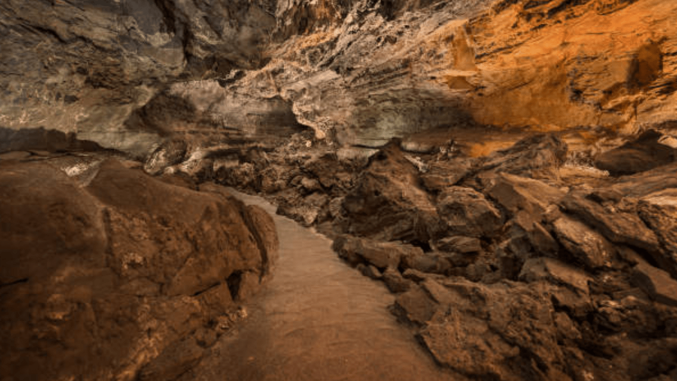 Cueva de Los Verdes