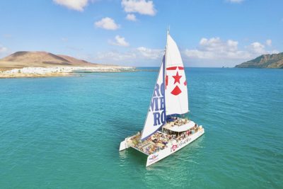 Lanzarote Sailing with Love La Graciosa Bay