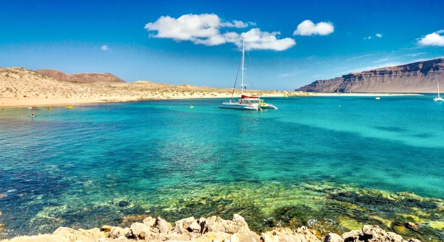 Lanzarote Sailing with Love La Graciosa Bay