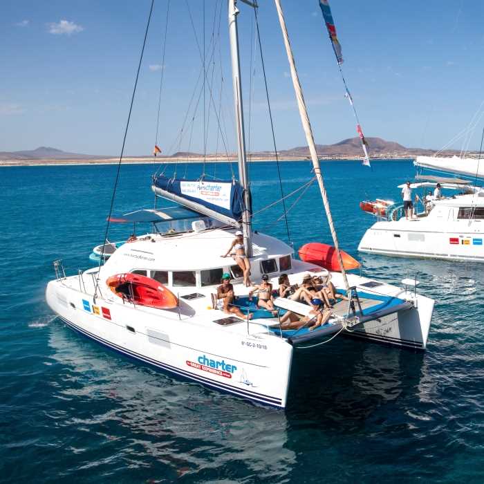 catamaran los lobos